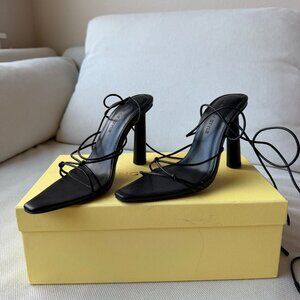 Song of Style Eden Heel | Heel Shoe Strap Sandal | Size 6.5 | Never Worn